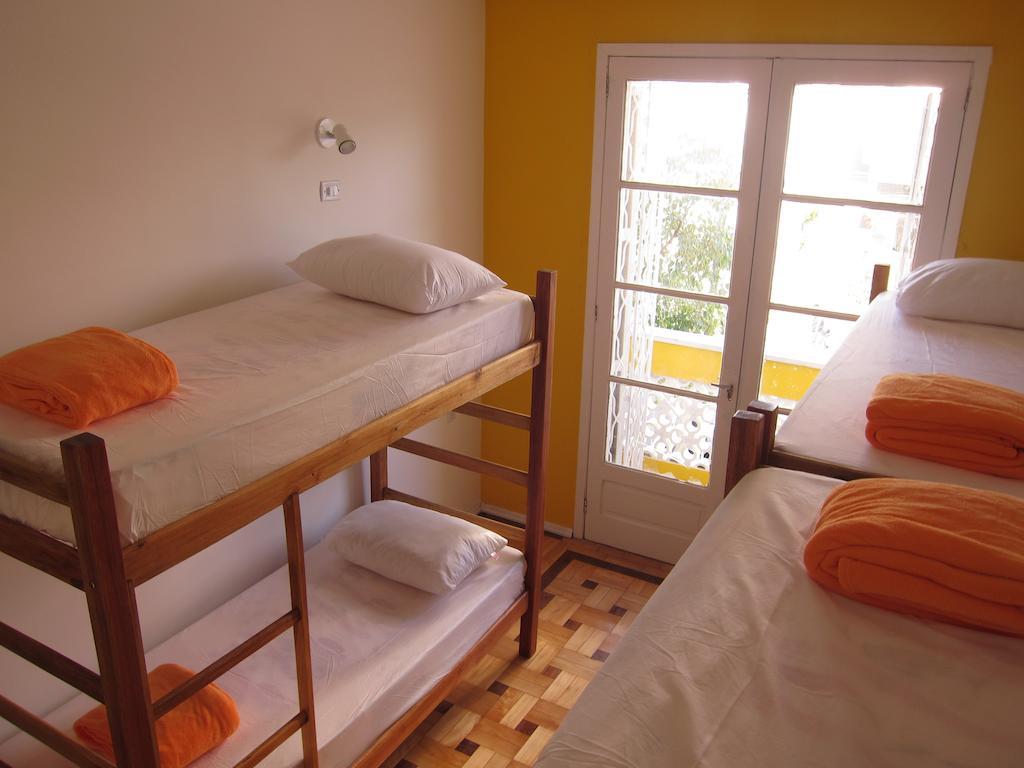 Solar63 Hostel Порту Алегри Стая снимка